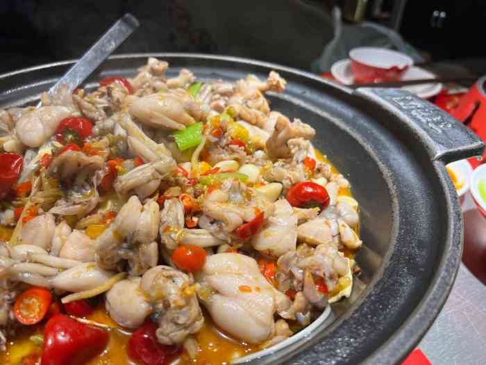蛙三泡椒牛蛙(长宁来福士店)-"先夸一下该夸的「鲜嫩仔姜牛蛙」 点了