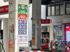 -中国石化武宁路加油站