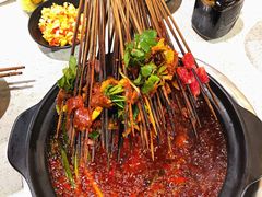 红锅串串-钢管厂歆瑞源油卤串串香(春熙路太古里店)