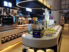 -涨巢·潮玩水疗局