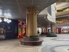 -圆融星座购物中心