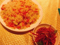 精品手抓饭-巴扎美食·新疆菜·西域歌舞表演餐厅(新疆大厦店)