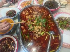 -牟记江湖重庆地标特色菜鱼蛋海鲜羊蝎子(巴南区黑金冠十多年好店)