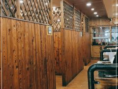 大堂-老东镇啤酒屋海鲜加工·蒸汽海鲜·海鲜烧烤(台东店)