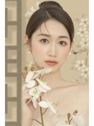 -雪中彩影婚纱摄影·微光艺术中心