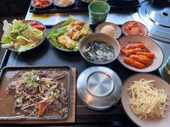 -欧巴炭烤肉오빠숯불구이(南京东路店)