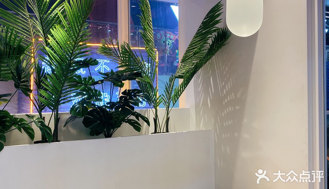 在晋江时代广场中庭商业街这家漫城咖啡️可以说从学生时