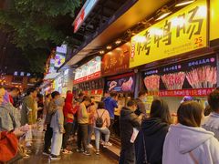 -八一路好吃街(雨田商务大厦店)