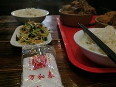 -万和春排骨砂锅米饭(湖北路店)
