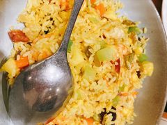 大叻经典菠萝海鲜炒饭-米纸越南小馆(金鹰世界店)