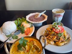 -大头虾越式风味餐厅(光明广场店)