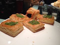 iphone_upload_pic-西安皇冠假日酒店·朱雀咖啡厅