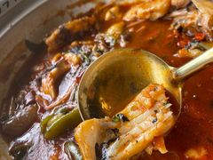 -魏铭鱼头捞饭(晋阳路店)