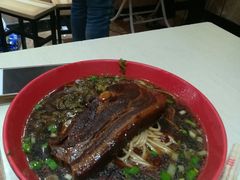 -小龙大肉面馆