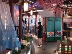 -荷塘秋月·本帮江浙菜(国权路店)