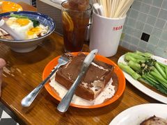 招牌漏奶华-澳门陈光记烧味饭店(南京德基广场店)