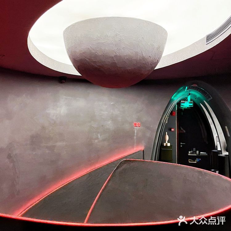 杭州艺术餐厅顶流，太炫🎸不仅仅是因为ta在52层高空🎈