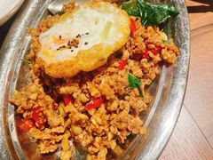 罗勒炒鸡肉碎-帕蓝·暹罗料理(大学路店)
