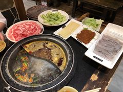 屠场鲜毛肚-唇辣号重庆老火锅(亦庄店)