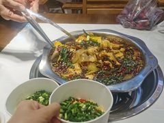 -乡土特色.冷锅鱼.牦牛肉汤锅