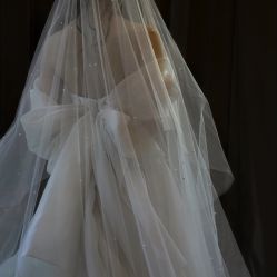 -LaMousse婚纱买手店