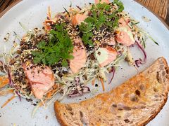 烤三文鱼沙拉-O'mills Sourdough Bakery&Bistro(永嘉路店)