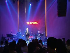 -TZ House音乐现场(来福士中心店)