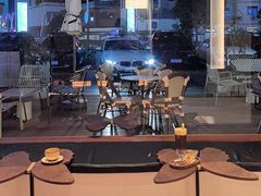 -Line 咖啡(石厦花园店)