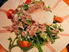 熟金枪鱼温泉蛋沙拉-醉虎传(南锣鼓巷店)