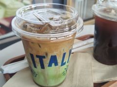 -LAVAZZA拉瓦萨咖啡(上海金融街店)