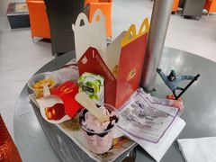 开心乐园餐配小玉米-麦当劳(白云山店)