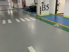 -新世界新丸中心-地下停车场