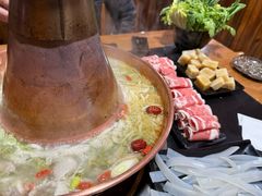 -果松木炭酸菜铜火锅·外婆参鸡汤