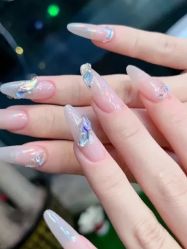-LIZ STUDIO日式美甲美睫