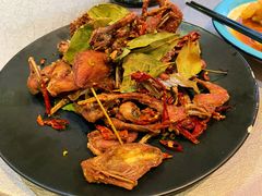 香叶鹌鹑-中国吉菜名店广源宾馆餐厅