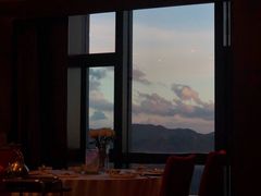 -景月阁空中食府(希尔顿酒店)