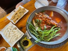 -喇喇排骨火锅·传统韩式脊骨汤(望京西园总店)
