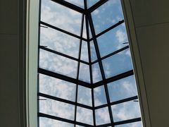 -上海滴水湖皇冠假日酒店