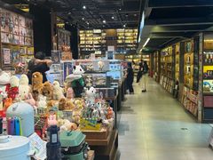 -半山书局(新世纪商城店)