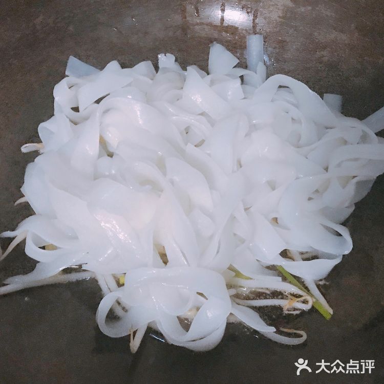 简单易做还能健脾养胃的干炒牛河