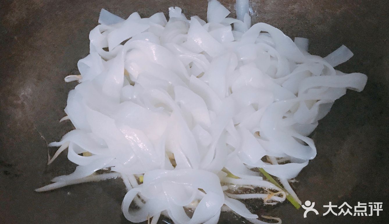 简单易做还能健脾养胃的干炒牛河