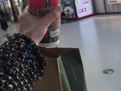 -星巴克(青岛火车北站候车大厅店)