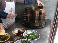-曾笼笼牛肉饼