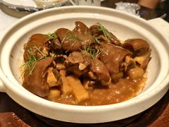 砂锅粉葛焖猪手-炳胜品味(海印总店)