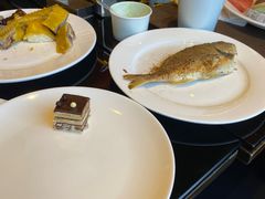 -大中华希尔顿酒店-念自助餐·嗨啤·小龙虾