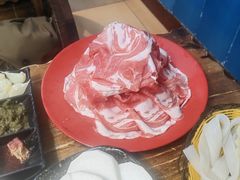 -洞庭洲·防空洞火锅·烧烤·铜锅涮肉(新百广场店)