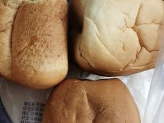 -白玉兰食品甜凤店(合生汇店)