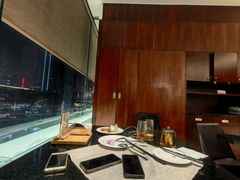 -东方红海鲜百汇(国际大厦店)