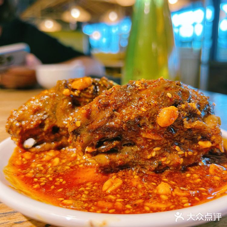 成都周边游,来都江堰怎么能错过老字号尤兔头!