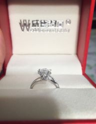 -威德钻石-克拉钻大本营(南京东路店)